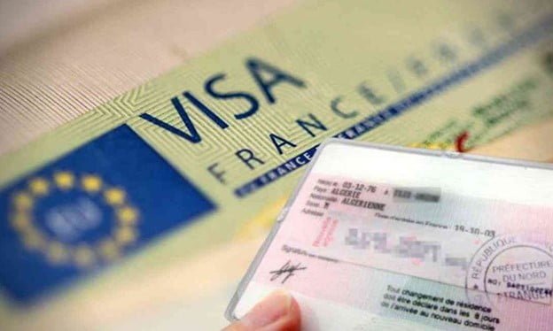 مزایای اقامت تمکن مالی فرانسه