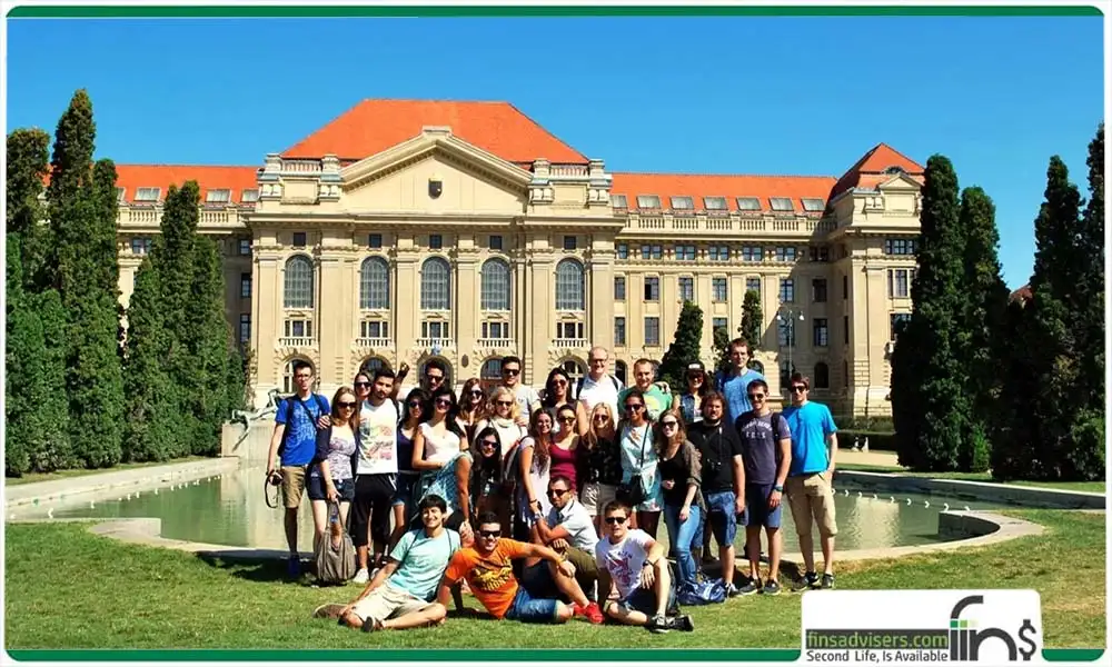 تحصیل در مجارستان در مقطع کارشناسی