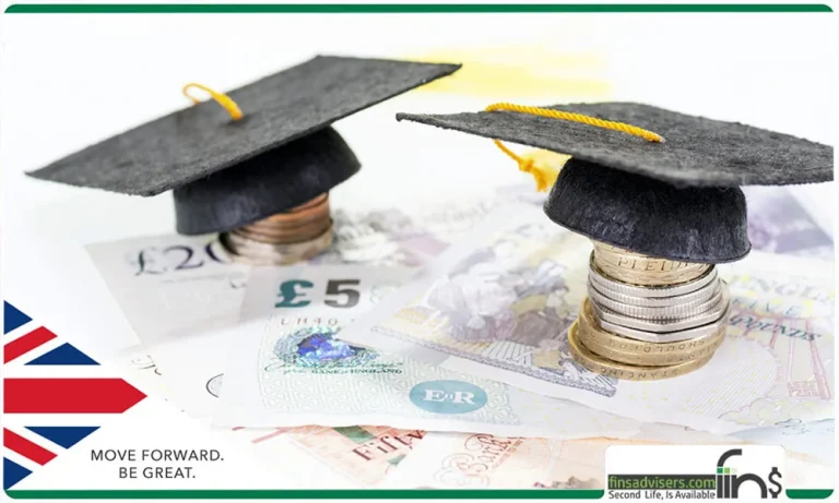 تصویر کلاه فارغ التحصیلی و اسکناس - ارزانترین دانشگاه های انگلستان